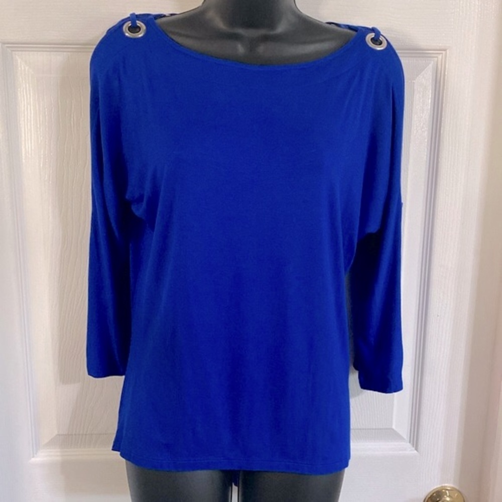 Cable & Gauge royal blue top with cut out sleeves, size small. NWT.
